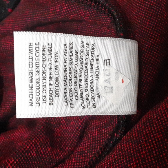 Time and tru women's red and black plaid dress pants or slacks. Size 6. Like new - Picture 8 of 8